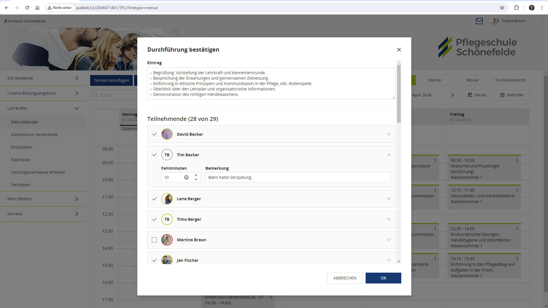 Screenshot des digitalen Klassenbuchs, in dem gerade Fehlzeiten von Pflegeschülern erfasst werden.