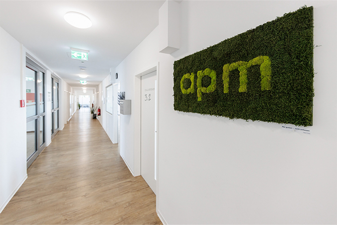 Innenansicht eines Flurs der apm Weiterbildung GmbH