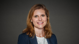 Portrait von Hannah Oettinger Leitung Sales & Marketing bei easySoft